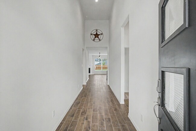 Building Photo - 15404 Bicknells Thrush Ct
