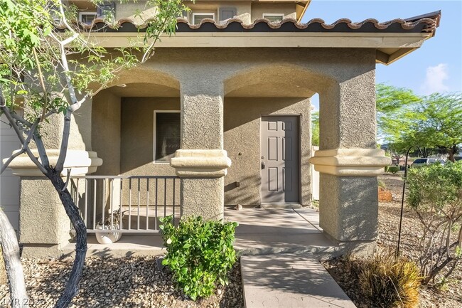 Building Photo - 1160 Blue Magenta Ave