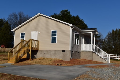 Building Photo - 335 Pierce St