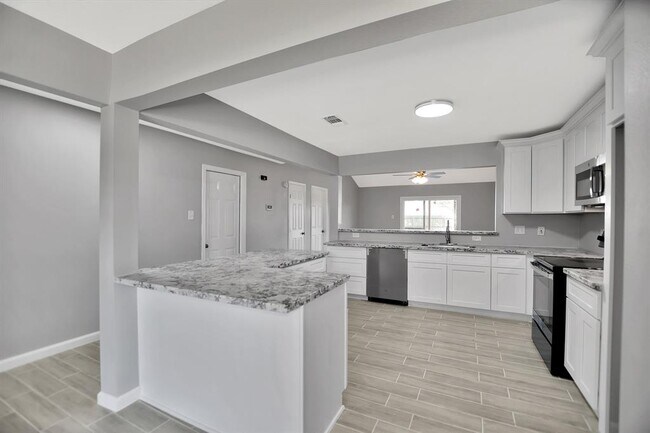 Building Photo - 1505 New Orleans St
