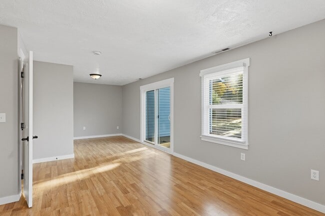 Building Photo - Charming Silverton Home Near Downtown