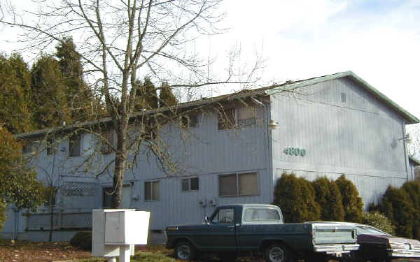 Primary Photo - 4800 SE Boardman Ave