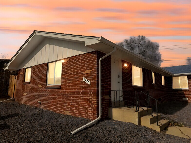 Building Photo - 8727-8729 W 63rd Pl