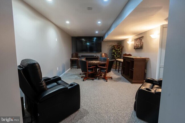 Building Photo - 6004 Glenn Station Ct