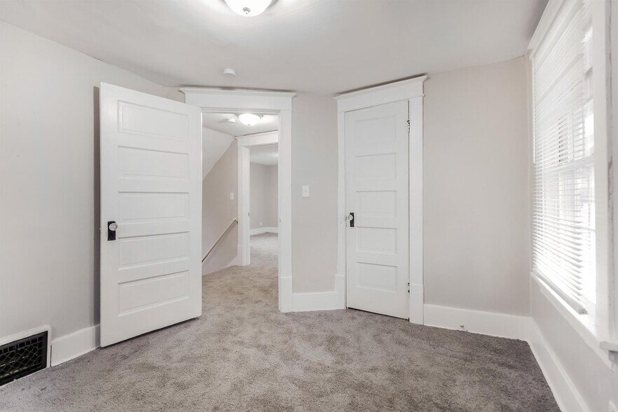 Building Photo - 196 Butler Ct