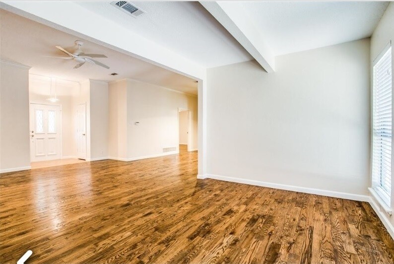 Building Photo - 224 Simmons Dr