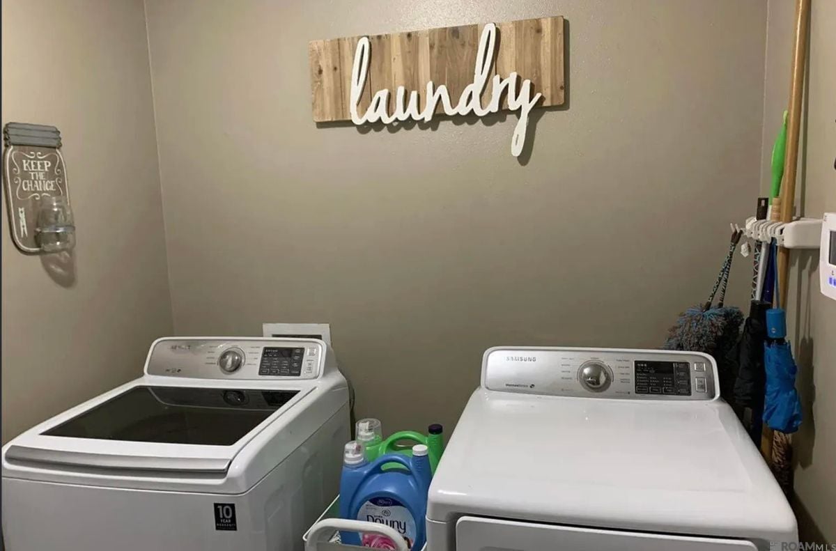 Building Photo - 532 Glenway Dr