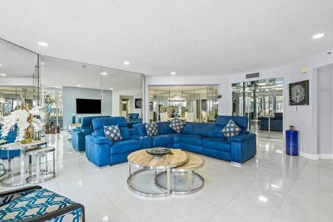 Building Photo - 5200 N Ocean Dr
