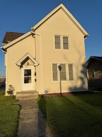 Building Photo - 129 N St Louis Blvd