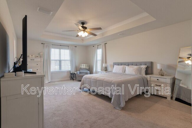 Building Photo - 515 Spring Hill Pl