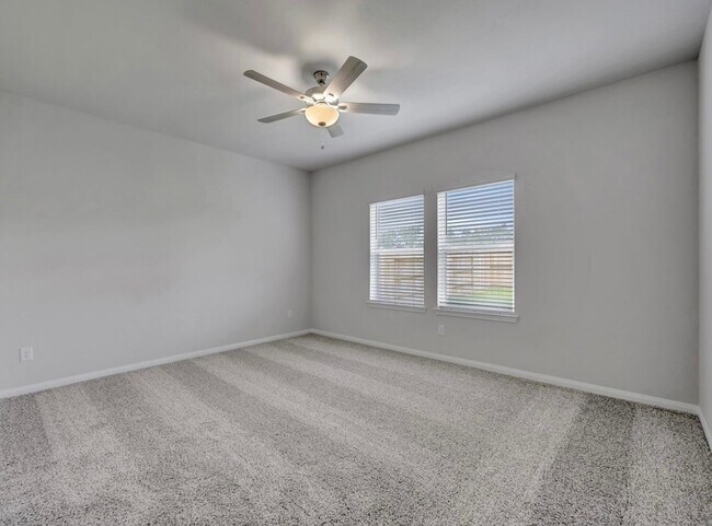 Building Photo - 6919 Ventura Dr