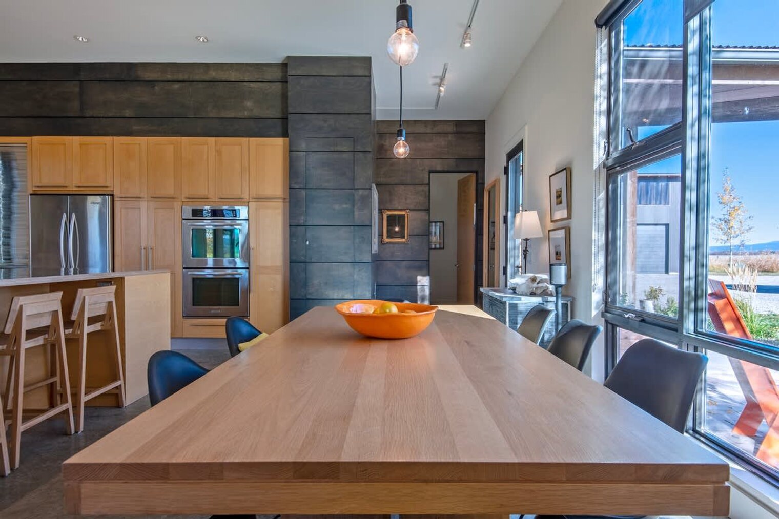 Building Photo - 5420 S 2000 W