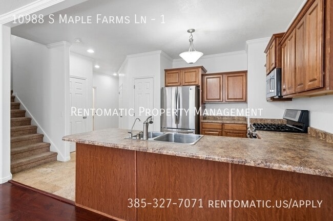 Building Photo - 10988 Maple Farms Ln