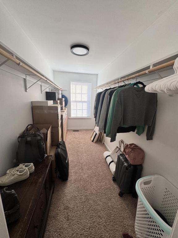 Building Photo - 5700 Hogan Bridge Dr