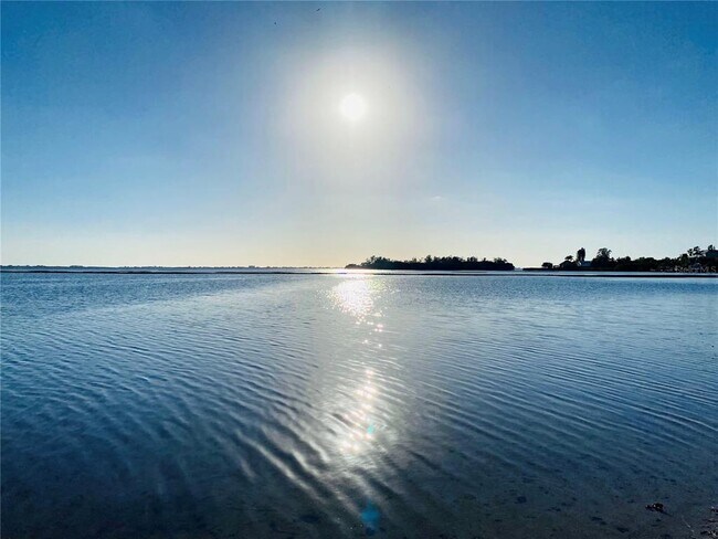 Building Photo - 2107 Ohio Ave