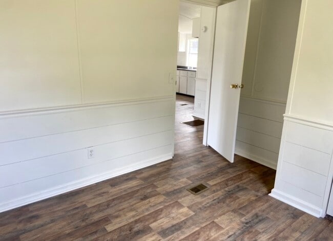 Building Photo - 600 Congress St