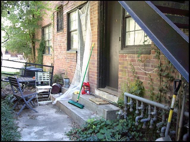 Building Photo - 1520 Broadway St