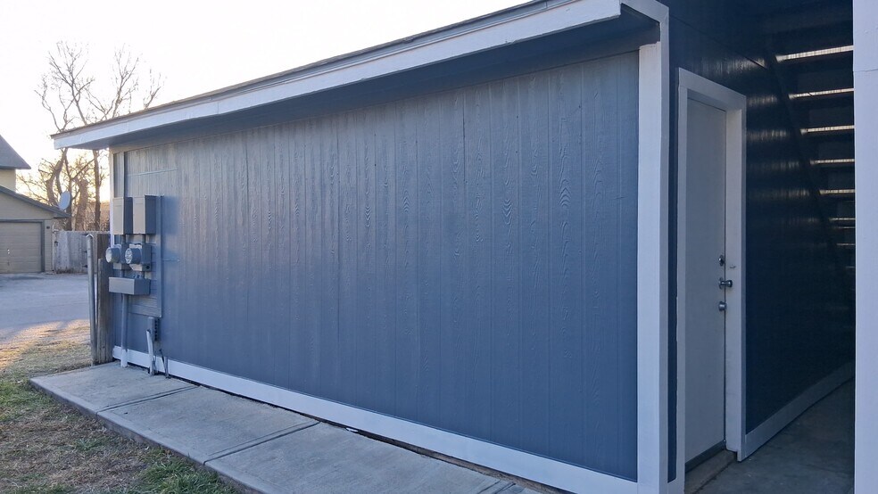 Building Photo - 2107 Conestoga Trl