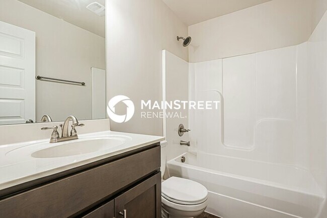 Building Photo - 3 Bedroom Pet-Friendly Home in HERMITAGE, TN with Main Street Renewal