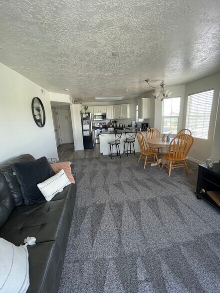 Building Photo - 3932 W Romney Park Dr