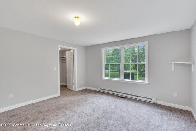 Building Photo - 5 Dugans Ln