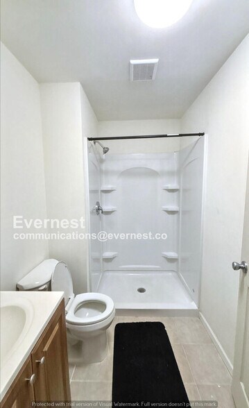 Building Photo - 5300 Folsom Dr