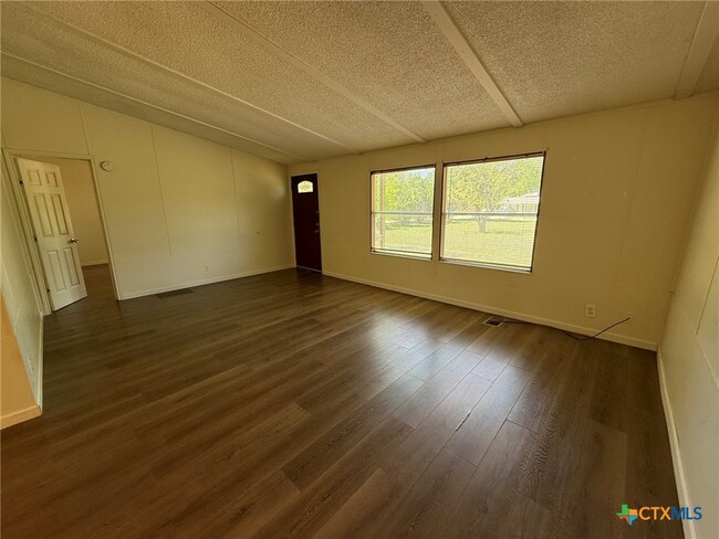 Building Photo - 786 Potthast Dr