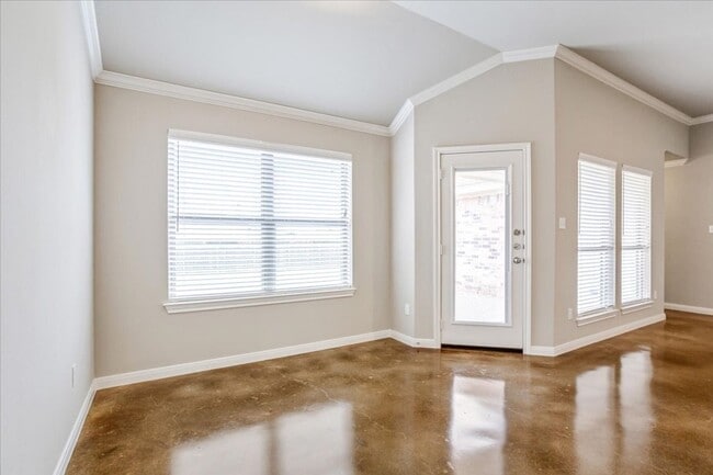 Building Photo - New Duplex on Hilltop Drive | Midway ISD