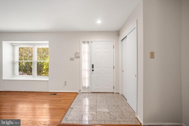 Building Photo - 11521 Shell Flower Ln