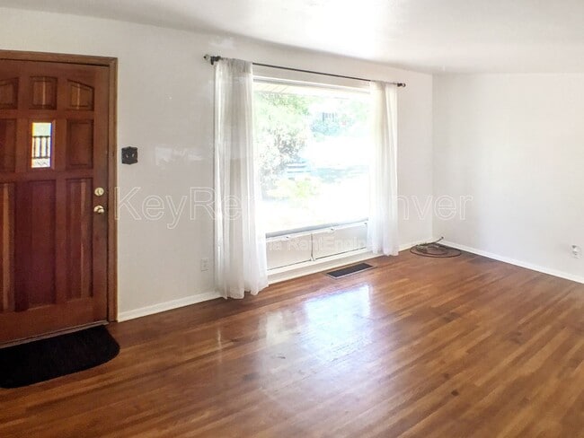 Building Photo - 1285 S Holly St