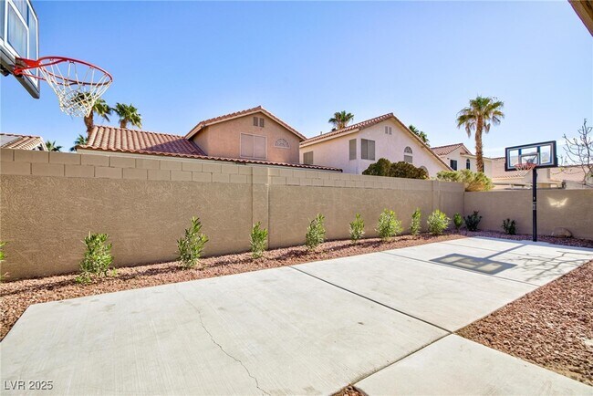 Building Photo - 9762 Silver Dusk Ct