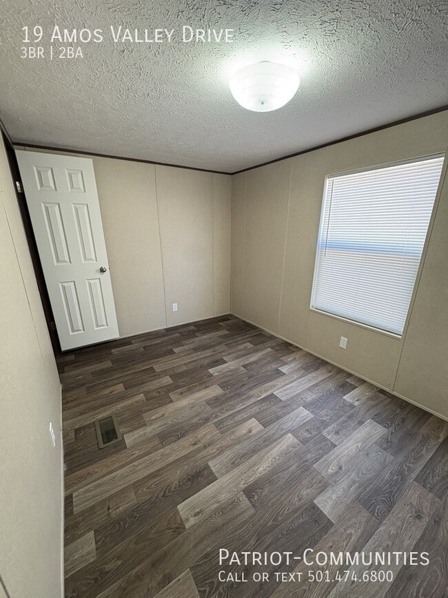 Building Photo - 19 Amos Valley Dr