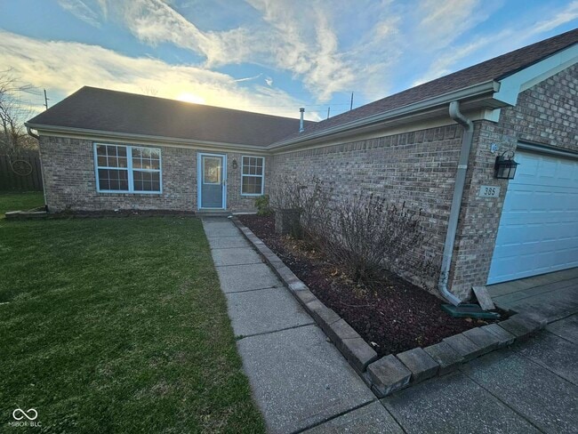 Building Photo - 385 Polk Manor Dr