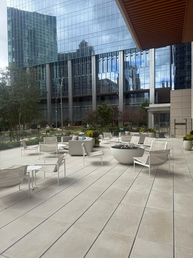 Building Photo - 313 W Wolf Point Plaza