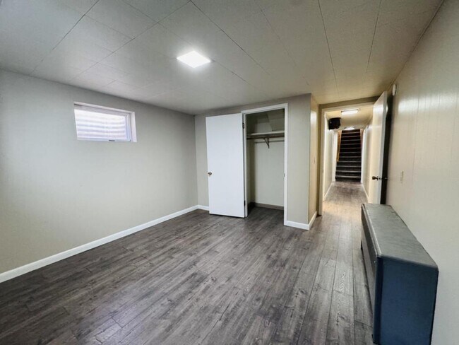 Building Photo - 1819 5th Ave