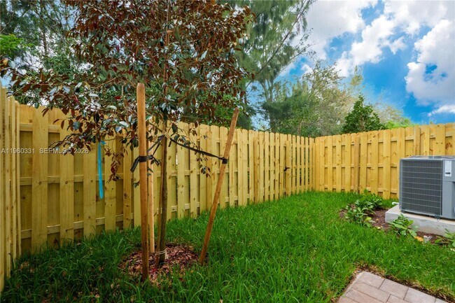 Building Photo - 2713 NW 55th St