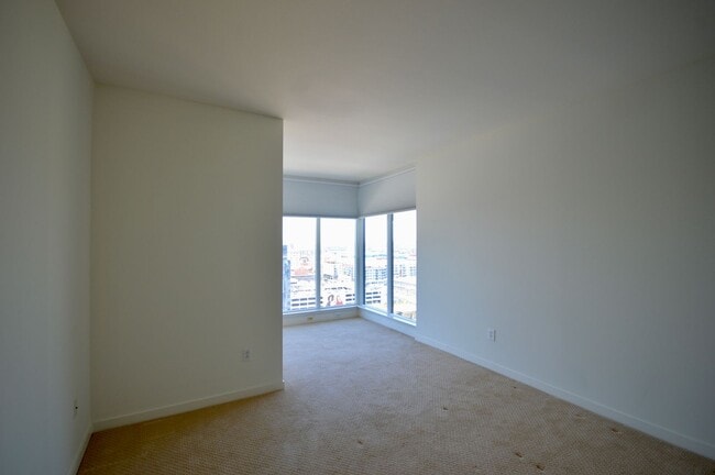 Building Photo - Beautiful 2 Bedroom Apartment in Long Beac...