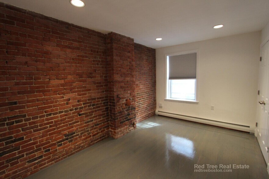 Building Photo - 127 St Botolph St