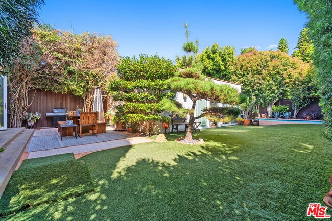 Building Photo - 1954 Federal Ave