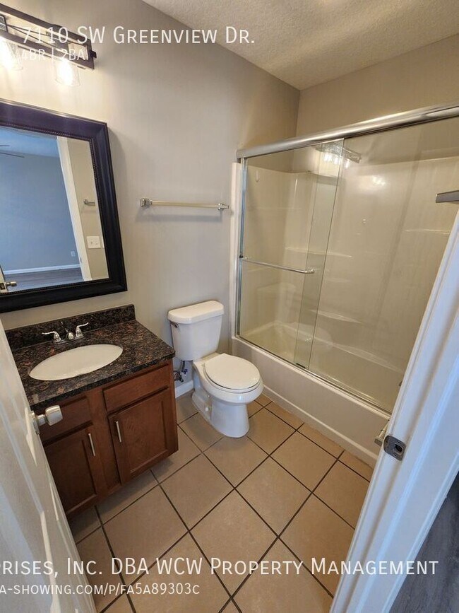 Building Photo - 7110 SW Greenview Dr