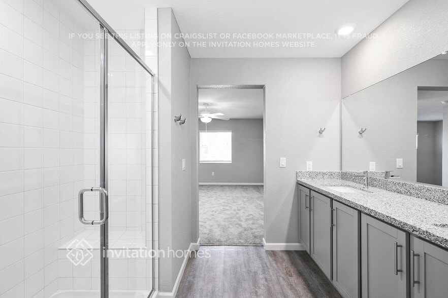 Building Photo - 24463 E Mexico Ave