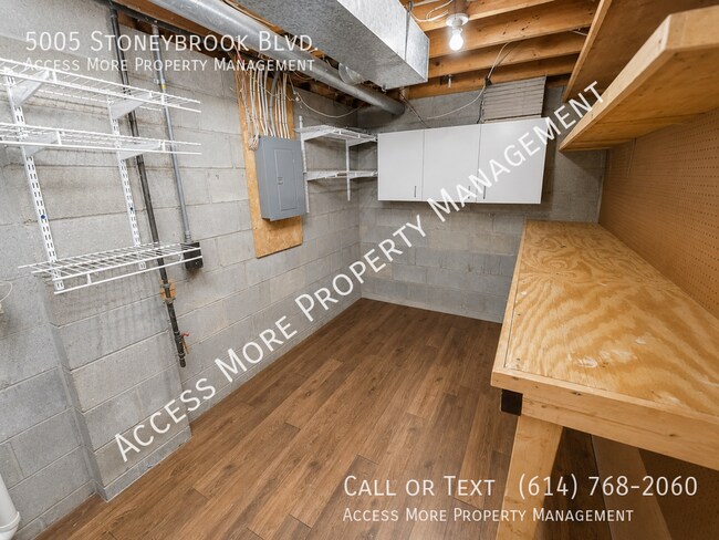 Building Photo - 5005 Stoneybrook Blvd