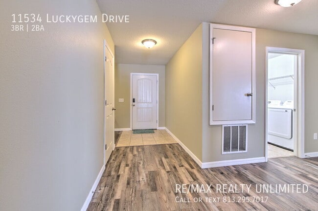 Building Photo - 11534 Luckygem Dr