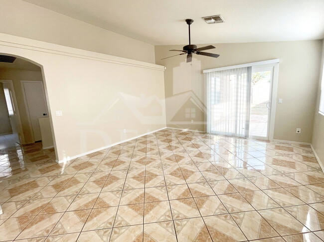Building Photo - 8930 W Catalina Dr
