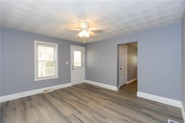 Building Photo - 139 Stanton Ave