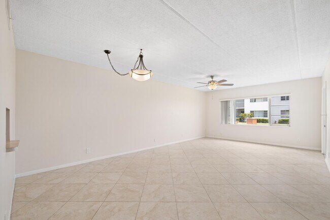 Building Photo - 4500 N Flagler Dr