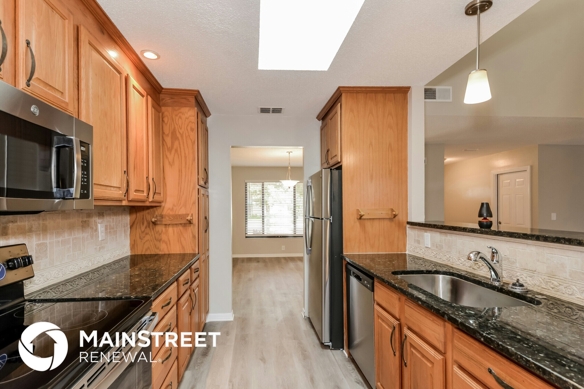 Building Photo - 8416 Cypress Lake Dr