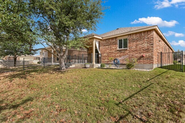 Building Photo - 213 Paint Creek Ln