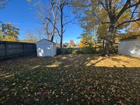 Building Photo - 907 Dover Dr