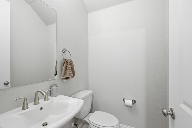 Building Photo - 3537 Ridgecross Dr